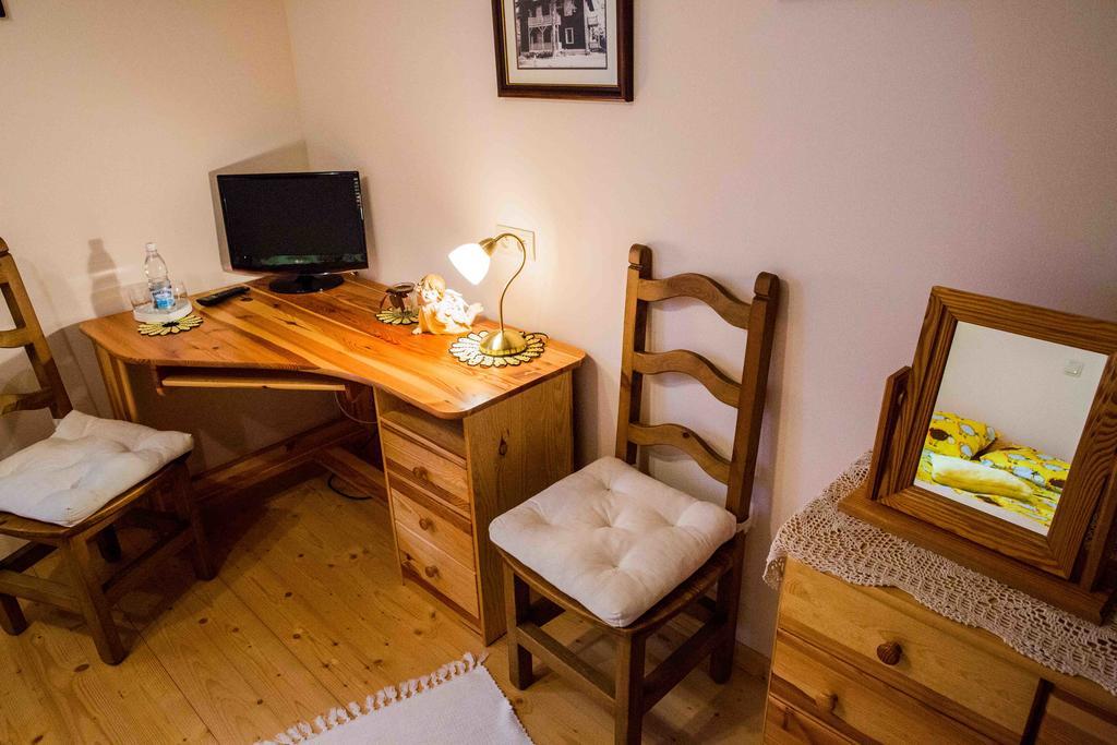 Willa Nad Popradem Bed & Breakfast Piwniczna-Zdroj Exterior foto